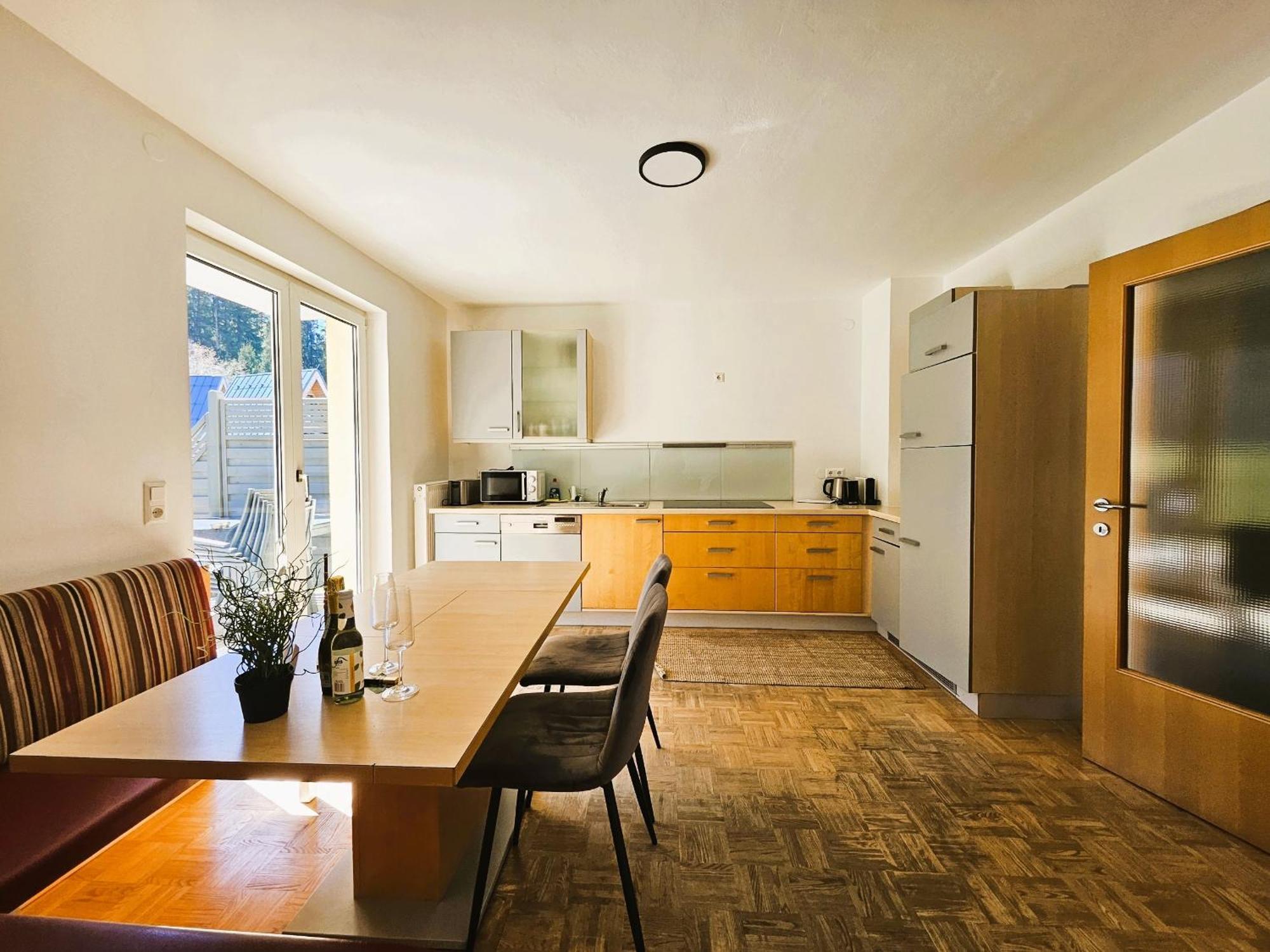 Mountains & Lakes - Chaletdorf & Appartements Villach Exterior photo