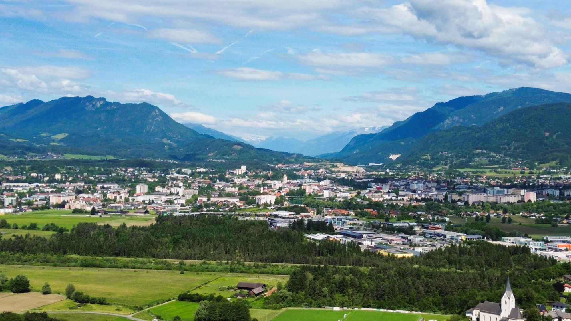 Mountains & Lakes - Chaletdorf & Appartements Villach Exterior photo